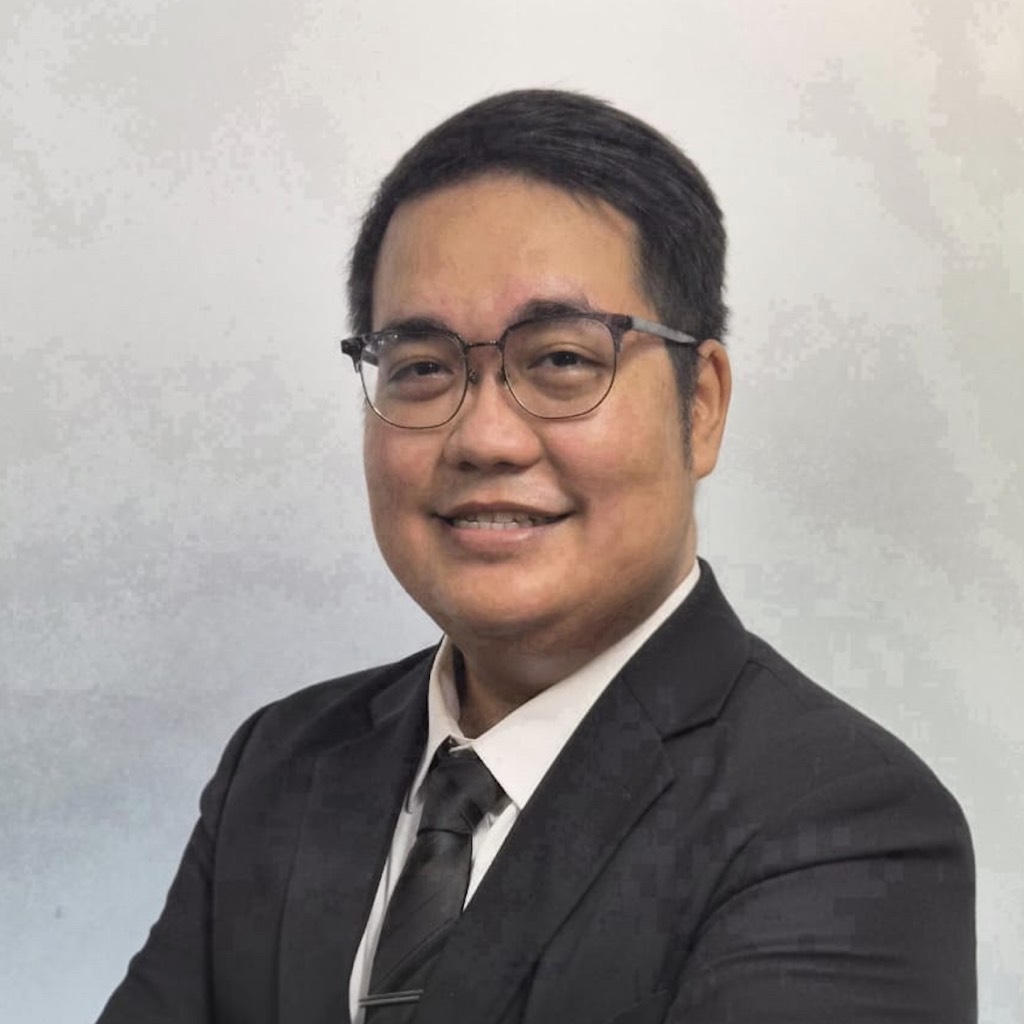 Portrait of Randolph Camaclang